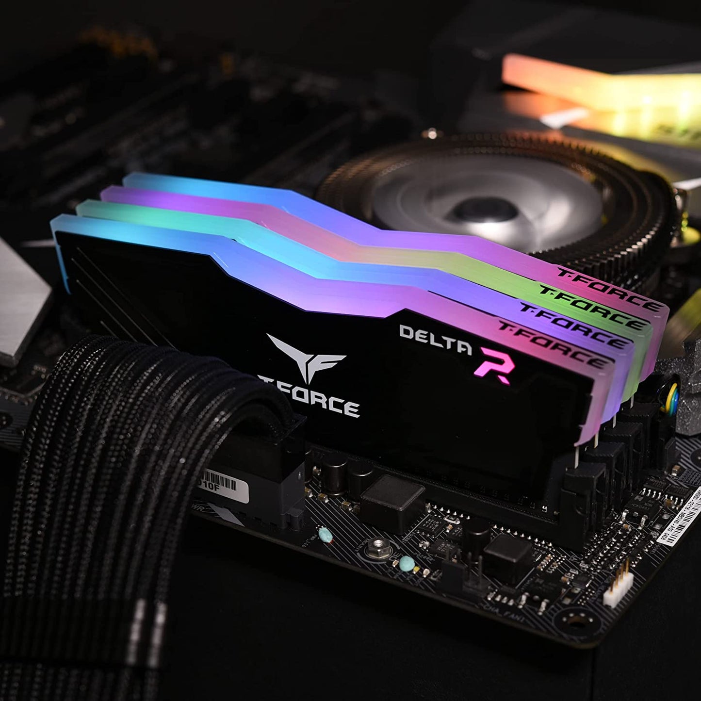 T-Force Delta RGB 32GB (2x16GB) DDR4 3200MHz CL16 Gaming RAM - Black