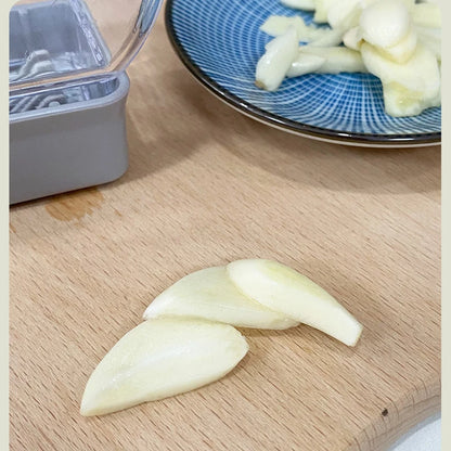 Manual Garlic Press & Grinder – Multi-Function Cutter