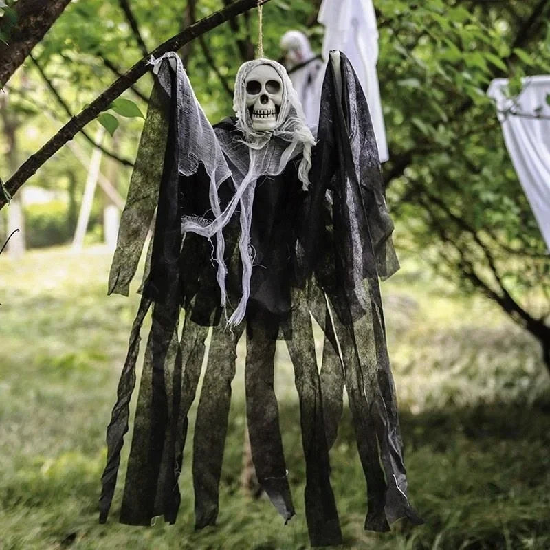 Halloween Hanging Ghost Decorations – Scary Skull Gauze Props for Haunted House, Porch & Party Ornaments (1–3 PCS)